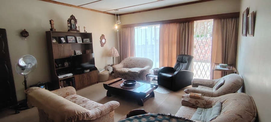 4 Bedroom Property for Sale in Flamwood North West